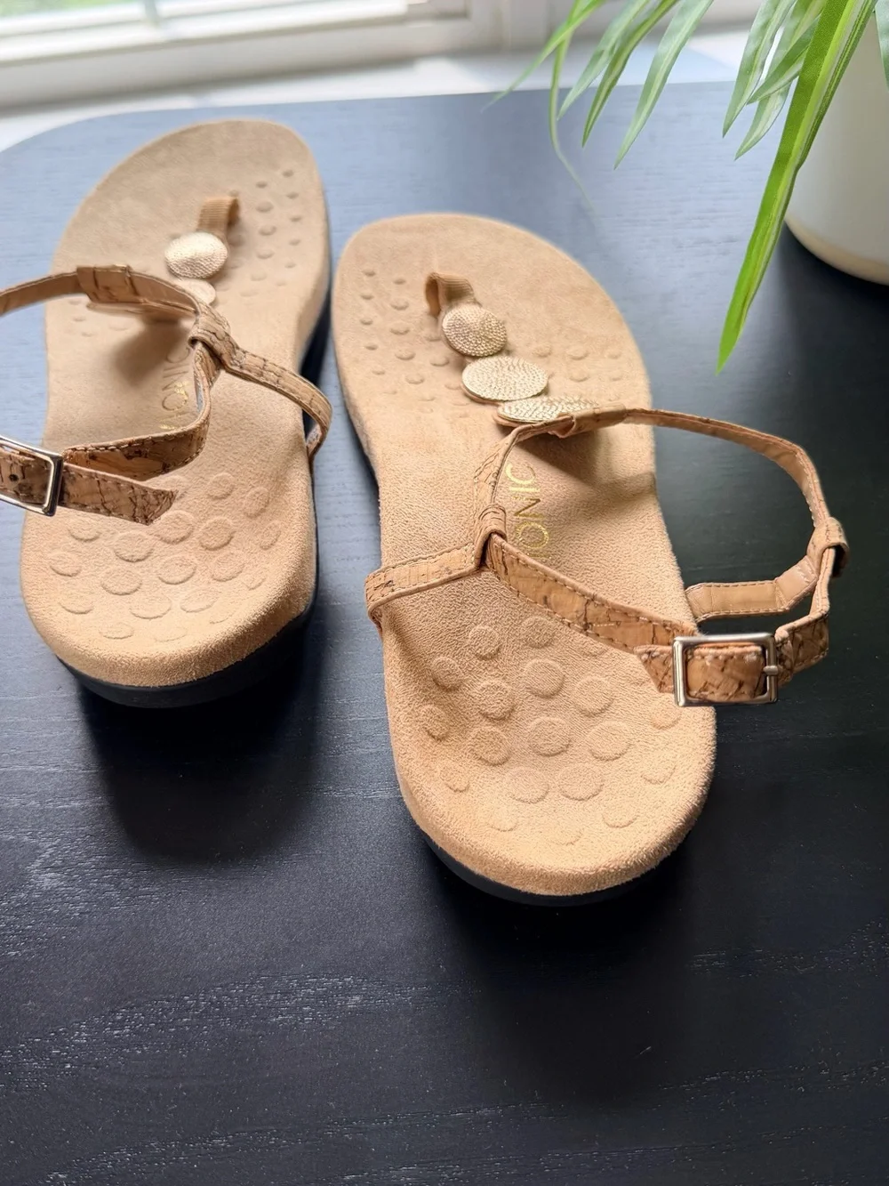 NEW Vionic Gold Tan Beaded T-Strap Sandals
